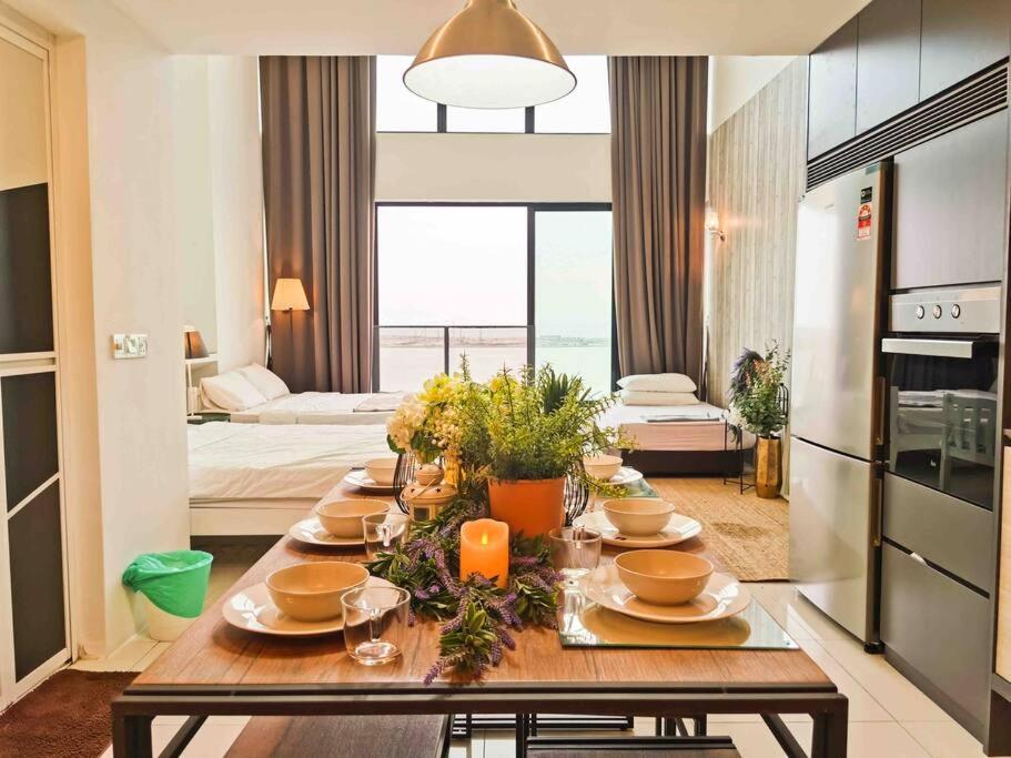 New Launch Sunrise Gurney Seaview'63 无敌日出海景63 Apartment *
