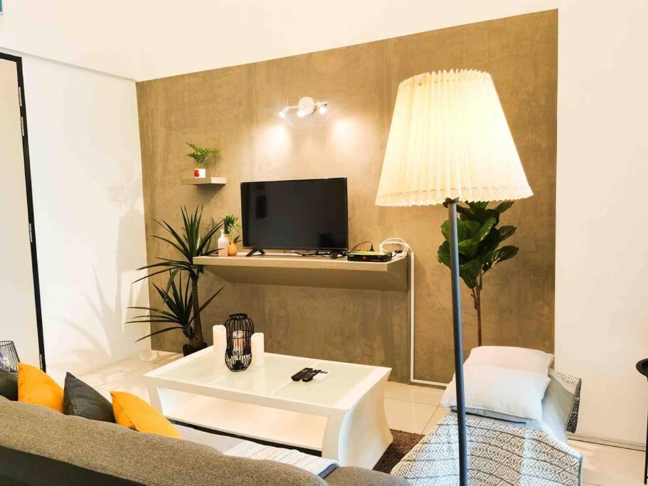 New Launch Sunrise Gurney Seaview'63 无敌日出海景63 Apartment George Town